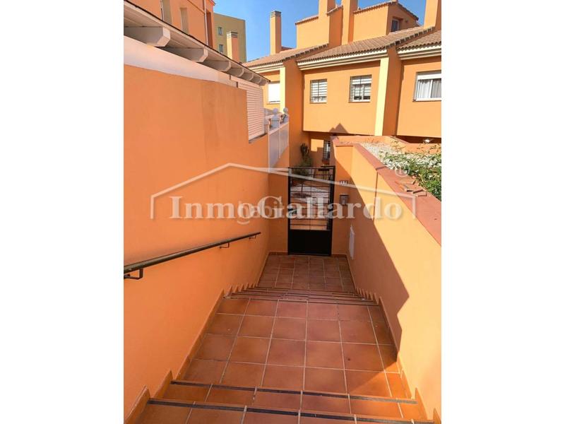 Foto 2c694445-806c-4253-887a-951ccef2cdc2. Affitto casa a schiera con parcheggio piscina in Playa del Rincón Rincón de la Victoria