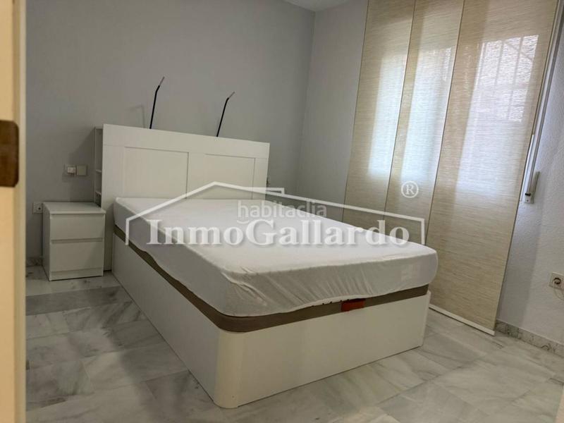 Foto 2fc0054d-204a-4ea1-b7aa-8938c3dab801. Piso excelente piso con patio privado en Santa Cristina - San Rafael Málaga