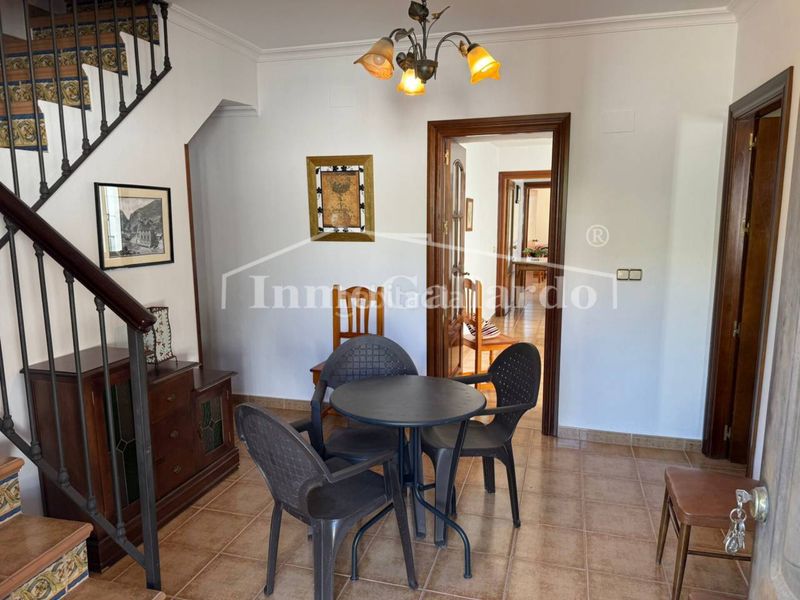 Foto 29014a53-d647-4a9c-8abd-5d90f65cafb3. Casa amb aparcament a Álora