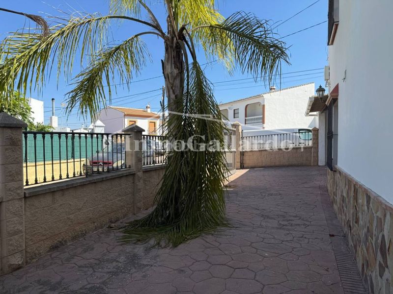Foto 8b747158-7a6f-48c5-bcd6-c143555ffc84. Casa amb aparcament a Álora
