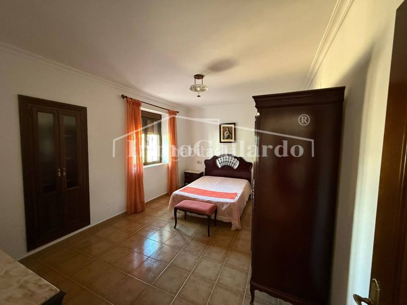 Foto 913466a3-bc94-4b4d-bb45-faf48167f710. Casa amb aparcament a Álora