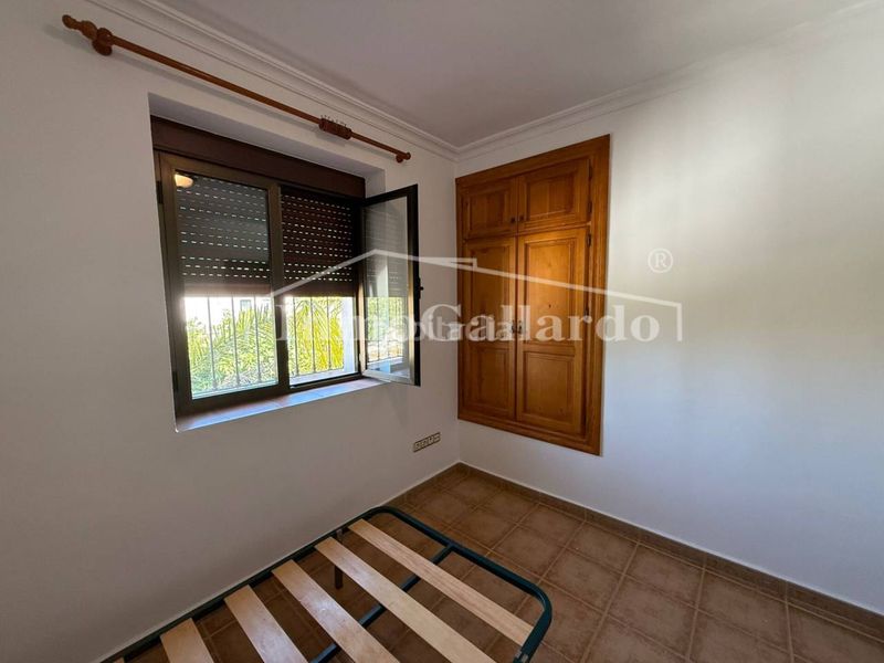 Foto ae1b4b74-f3db-42fc-8943-f41c61c5ea21. Casa amb aparcament a Álora