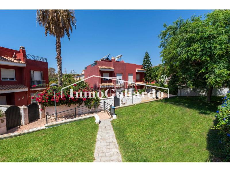 Foto 49f955b1-7042-43cb-9c9b-8b2081df37ec. Casa pareada fantástico chalet pareado en venta en Chilches
