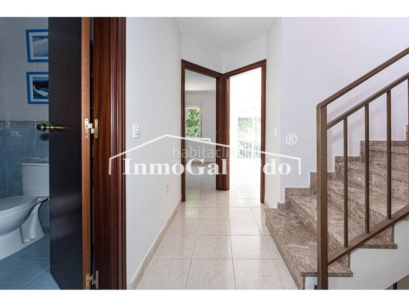 Foto 57cd3f41-cc75-46db-8469-13371bb3661e. Casa pareada fantástico chalet pareado en venta en Chilches