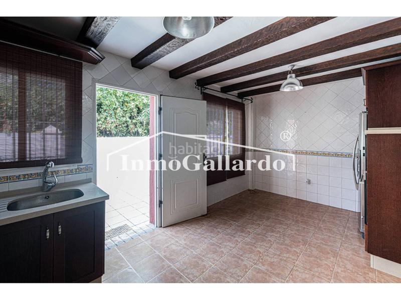Foto d40e40e9-f2e0-4640-9c87-5f7d610cecc8. Casa pareada fantástico chalet pareado en venta en Chilches