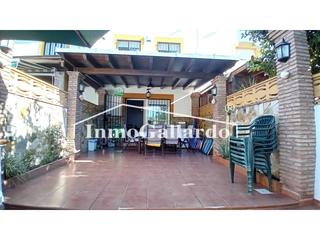 Location Maison jumelée à Chilches. Chalet adosado en alquiler corta temporada de septienbre a junio