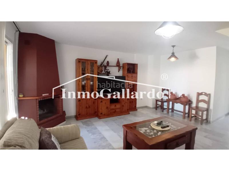 Foto 79c7898f-54b2-4279-945c-db66daac2036. Rent semi detached house with parking pool in Chilches