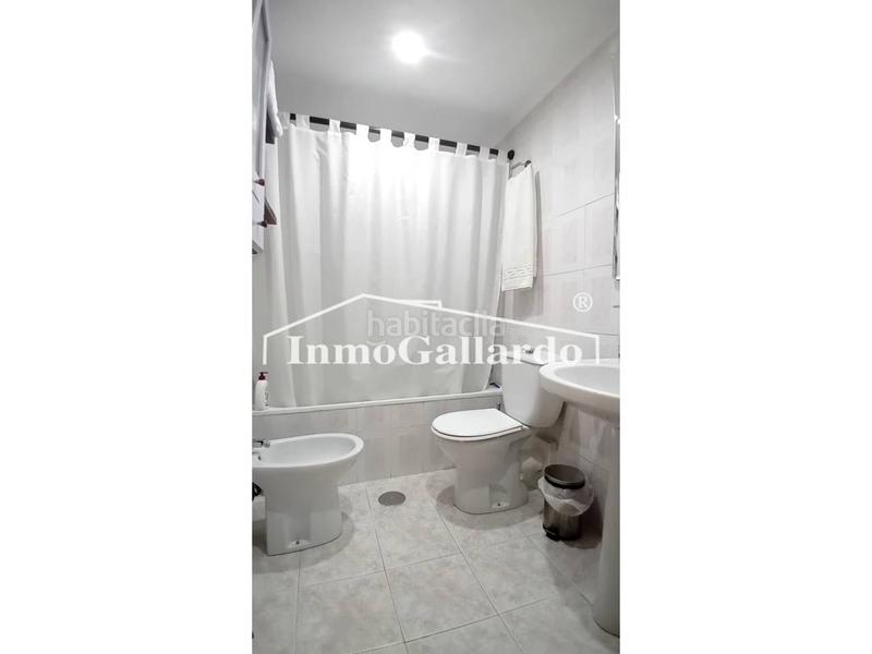 Foto 89bdf955-121e-4a5a-a989-bf87cee59334. Rent semi detached house with parking pool in Chilches