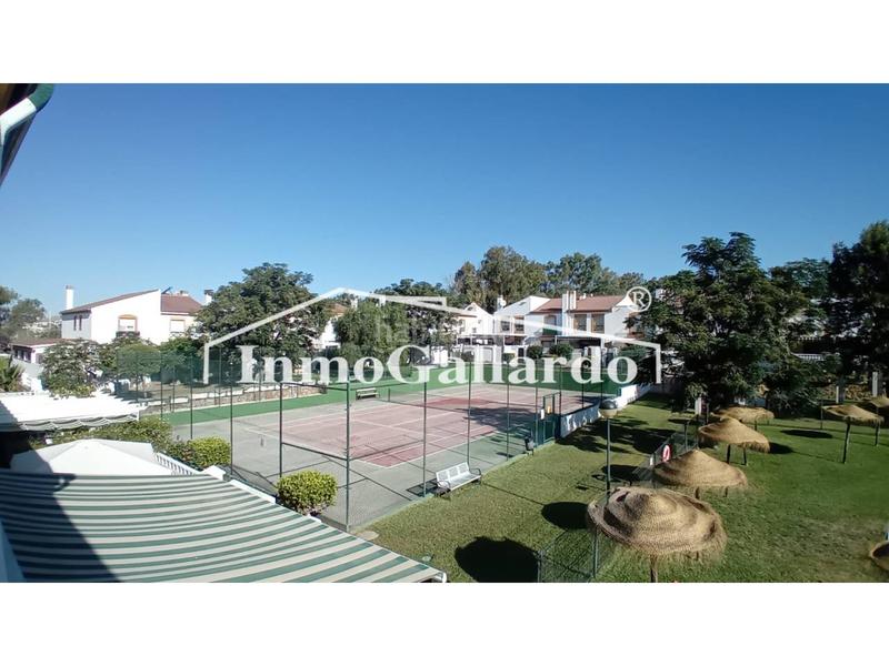 Foto c07f8212-1b79-4c5f-9dc6-494da2556899. Rent semi detached house with parking pool in Chilches