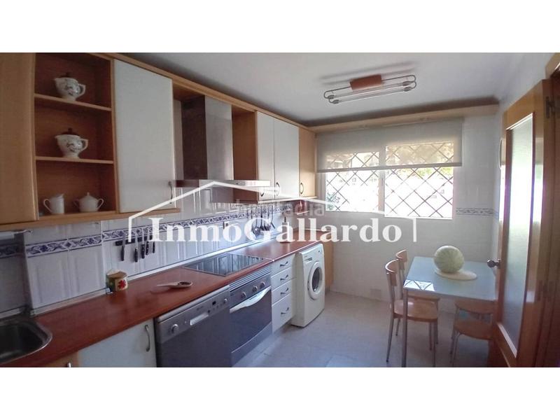 Foto fde3406c-34e3-487c-9c4c-12a36a39de74. Rent semi detached house with parking pool in Chilches