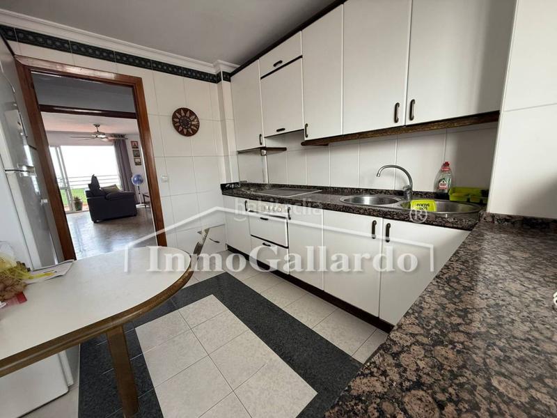 Foto a34ce7e7-09e3-4357-89aa-878fbf070f12. Alquiler piso impresionantes vistas al mar piso en alquiler temporal en El Palo de septiembre a junio en Málaga