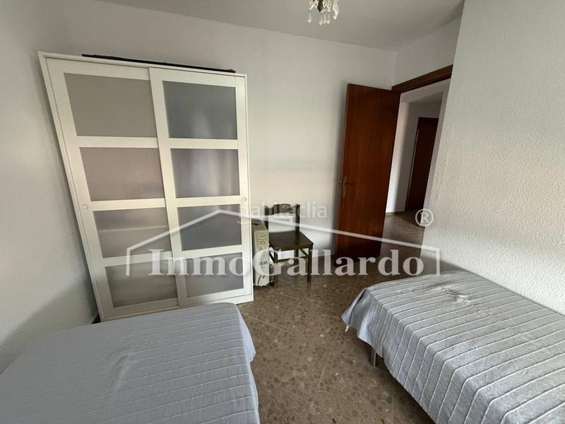 Foto cd10b69f-2600-4f24-87ca-9f0c02820a00. Alquiler piso impresionantes vistas al mar piso en alquiler temporal en El Palo de septiembre a junio en Málaga