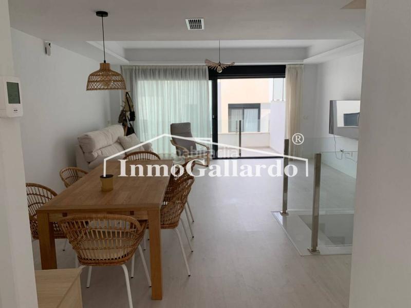 Foto 960198b5-2d7d-4384-8432-5249eb8fc8d8. Casa adosada fabuloso chalet a estrenar en Añoreta Baja Rincón de la Victoria