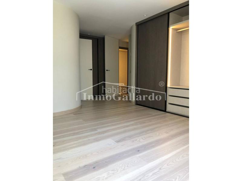 Foto 8f437bd3-5706-4fce-8abc-8fc1ad994b91. Piso venta de espectacular piso este en Pedregalejo - Morlaco Málaga