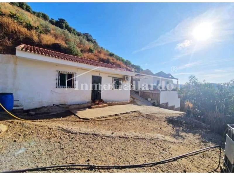 Foto ad8e1ac0-617e-4eec-ac6e-6cee513f72ef. Casale con parcheggio in Totalán