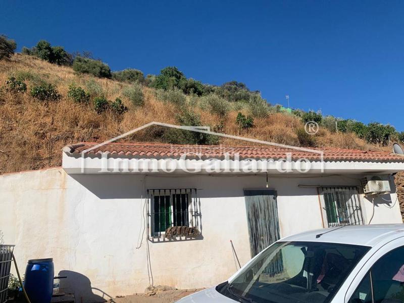 Foto ea9f04ad-9f1e-448b-b1bb-74669d86dbd1. Casale con parcheggio in Totalán