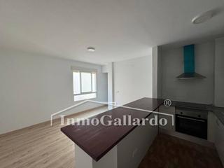 Appartement à Parque Victoria Eugenia. Encantador piso reformado en málaga con parking incluido