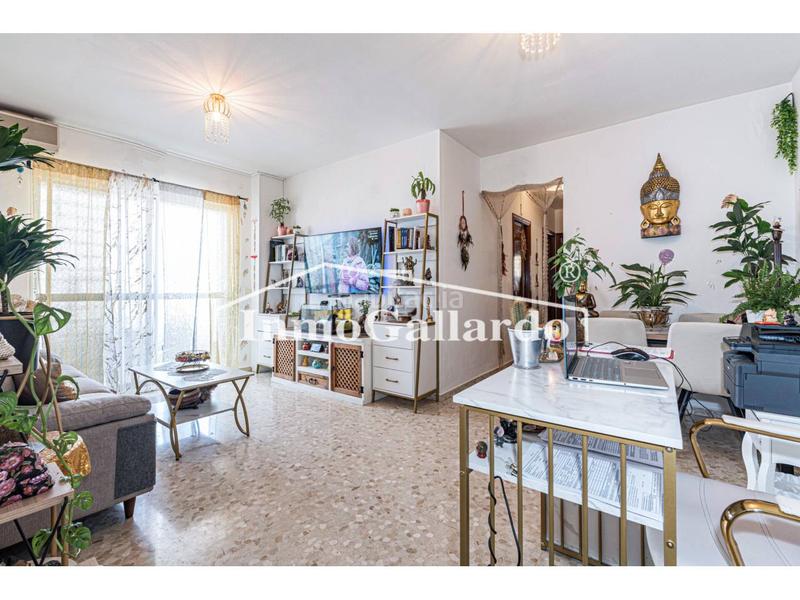 Foto 1f6e72e2-3e1a-4e77-b9c5-8eac6418bc21. Appartamento con parcheggio piscina in Playa del Rincón Rincón de la Victoria