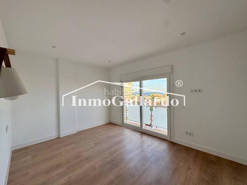 Foto 80dd21ea-bc74-4822-8ac7-7e2b0ef1b114. Zweistöckige wohnung mit parking in Montemar Torremolinos