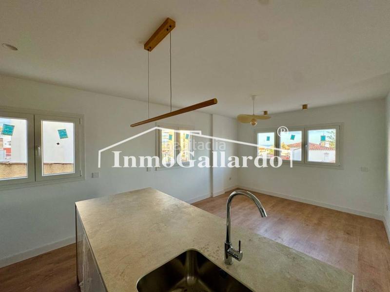 Foto 95964fa9-f049-4ded-81db-595eeb18639a. Zweistöckige wohnung mit parking in Montemar Torremolinos