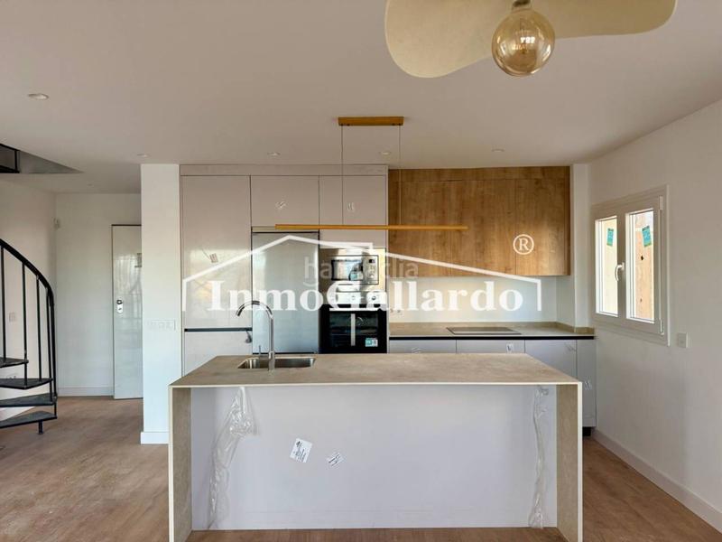 Foto c7562a81-8b92-48ea-a383-b845b9bf6e7d. Zweistöckige wohnung mit parking in Montemar Torremolinos