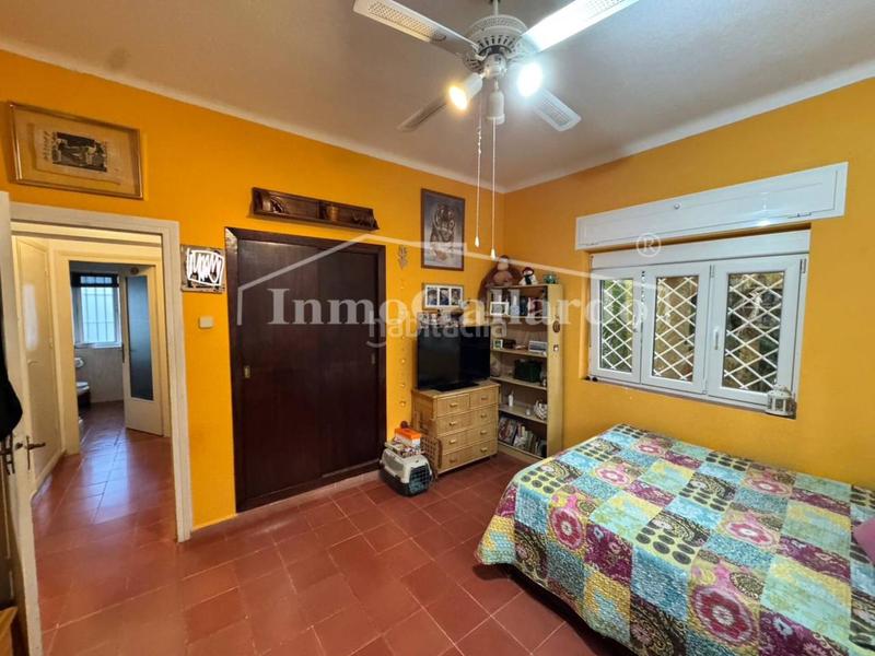 Foto f2f371a7-cdf8-458c-8747-facc140c727c. Etagenwohnung mit parking in El Palo Málaga