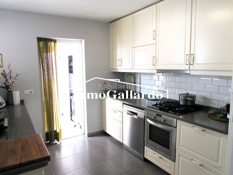 Foto 67b57f1e-7838-45ab-b6f3-9a78d4a6d9a7. Casa pareada chalet pareado a 800 metros de la playa en Rincón de la Victoria