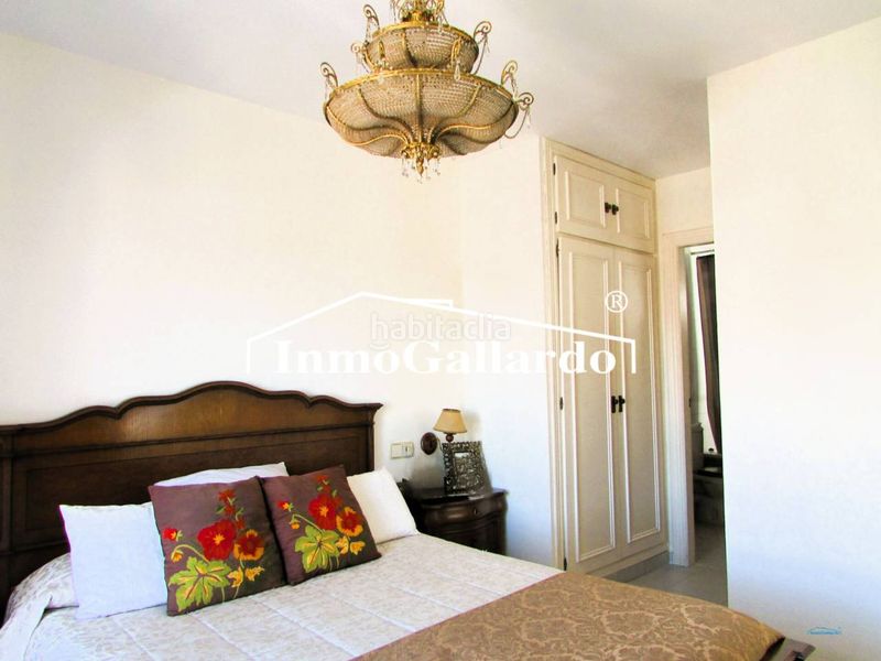 Foto aa0c5342-08b3-47bb-8c56-0f0f93f87ce4. Casa pareada chalet pareado a 800 metros de la playa en Rincón de la Victoria