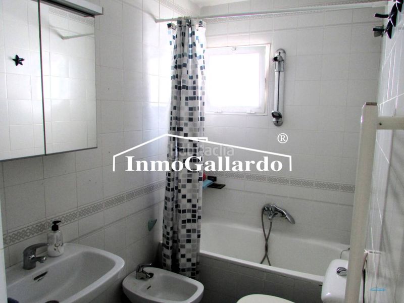 Foto d362c7aa-e377-4979-be3a-de222f159e5b. Casa pareada chalet pareado a 800 metros de la playa en Rincón de la Victoria