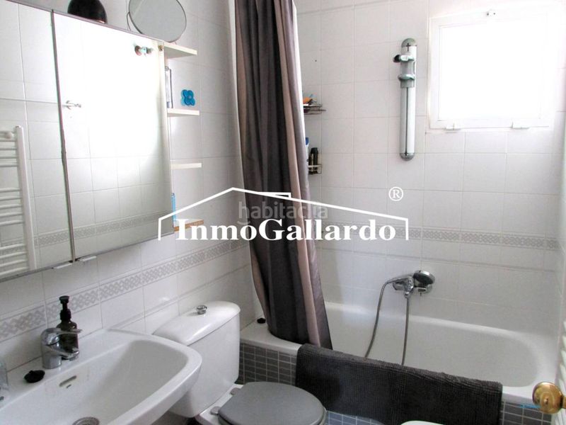 Foto e59bde72-9d0b-4f4b-84ef-32c3f30c5c22. Casa pareada chalet pareado a 800 metros de la playa en Rincón de la Victoria