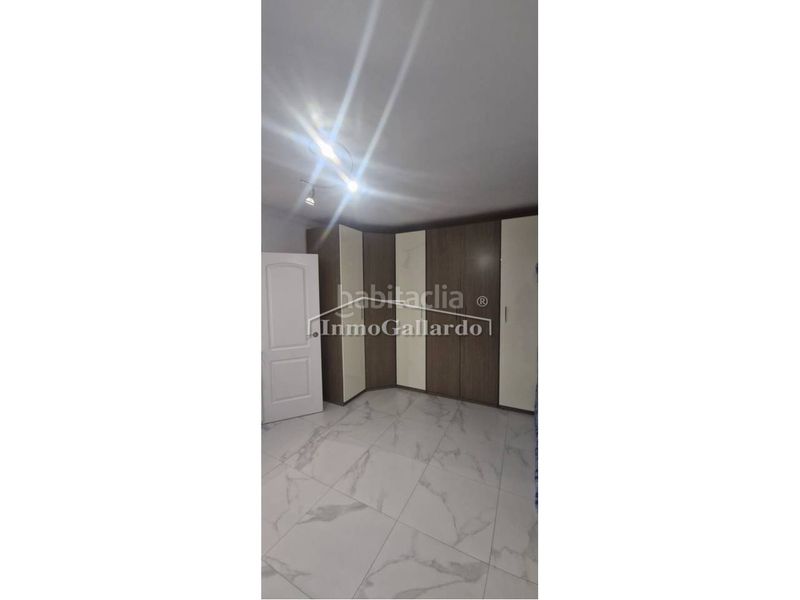 Foto 5bda4d81-70fe-46dd-8fb5-fe36015d2772. Dúplex amb aparcament a Mijas pueblo Mijas