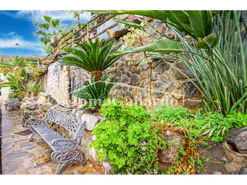 Foto 01409920-96c7-40f4-be9e-ba7fd251c132. Casa a Totalán