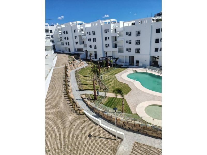 Foto 8b881f86-789f-43e6-840c-39d4f7d00dc8. Dúplex amb aparcament piscina a Limonar Málaga