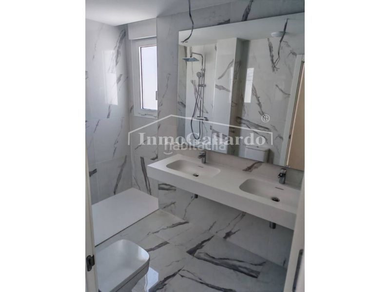 Foto dfb94404-ca0c-4d34-8183-6420ea910d67. Dúplex amb aparcament piscina a Limonar Málaga