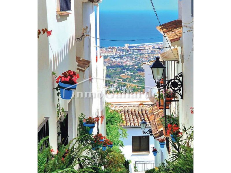 Foto aff4322e-86fb-4aaf-a88d-98f97563ecbb. Pis amb calefacció aparcament piscina a La Cala Golf - Lagar Martell Mijas