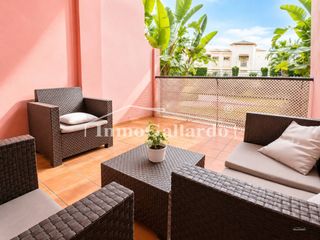Apartament a Añoreta Baja. Tu refugio en añoreta! piso luminoso con terraza y piscina