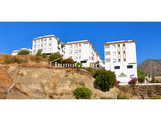 Pis  Calle jardines de carvajal. Oportunidad para inversores en benalmádena