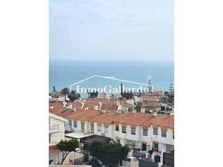 Pis a La Cala del Moral. Bonito piso en venta cala del moral