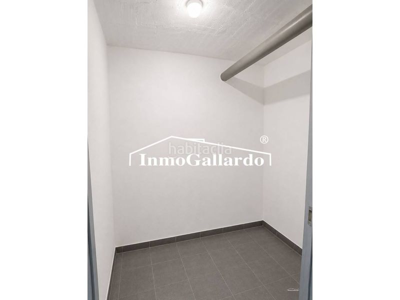 Foto d04470f6-c6c9-4092-8610-303af726134f. Pis amb calefacció aparcament a El Palo Málaga