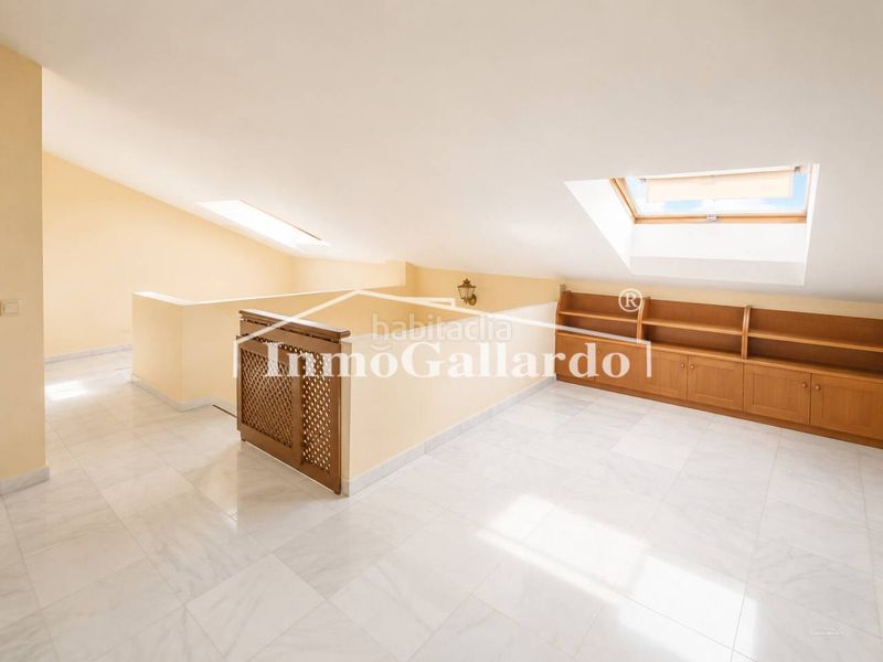 Foto 6d46f07d-d7df-46aa-b94a-342d06aa6b1b. Casa adossada amb aparcament piscina a Pedregalejo - Morlaco Málaga