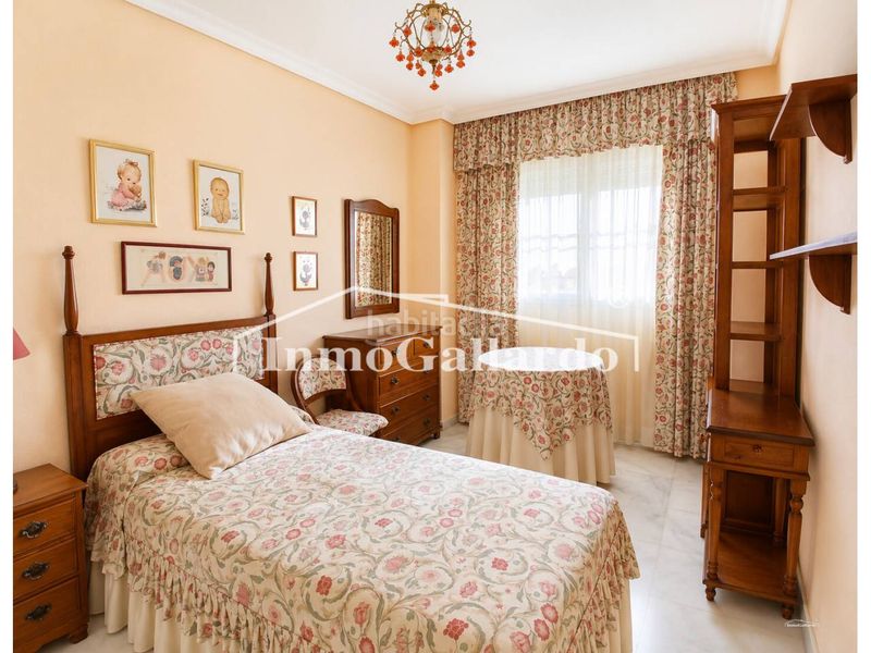 Foto 72fa8888-a8bb-43ab-99f0-fd07691a2efb. Casa adossada amb aparcament piscina a Pedregalejo - Morlaco Málaga