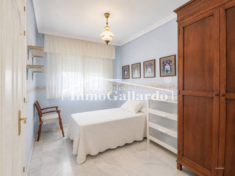 Foto ab6594cc-a429-4e64-8f1a-9b9f3dd19a7a. Casa adossada amb aparcament piscina a Pedregalejo - Morlaco Málaga