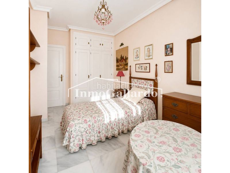 Foto c83962e8-e92e-45c5-b39f-4653bea1433a. Casa adossada amb aparcament piscina a Pedregalejo - Morlaco Málaga
