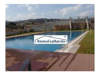 Affitto Appartamento in Urbanización Santa Rosa. Piso en alquiler de corta temporada de septiembre a junio
