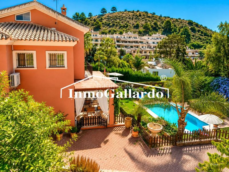 Foto 5588ded4-67dd-4466-9e24-5c3070352612. Xalet amb calefacció aparcament piscina a Pinares de San Antón Málaga
