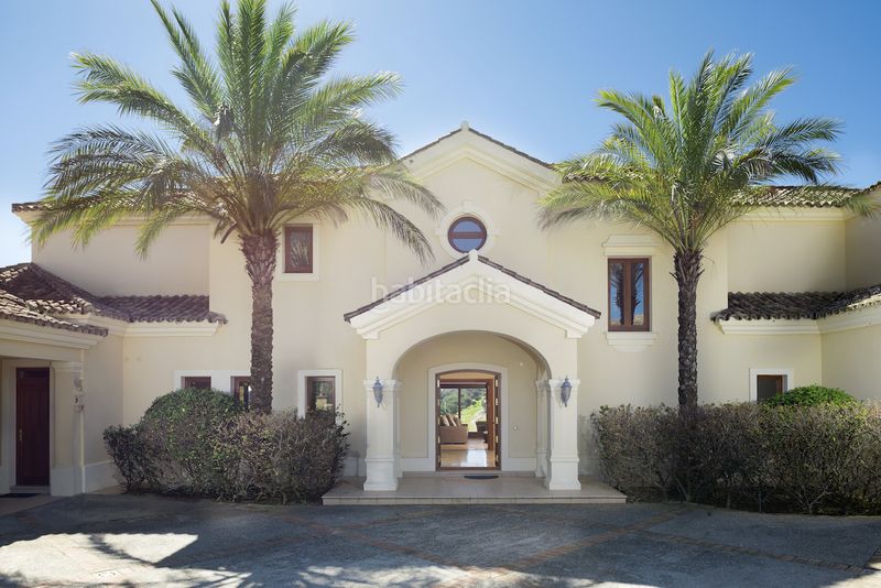 Foto 87618438-c2df-4852-8eb6-076093b57a16. Casa amb calefacció aparcament piscina a puerto de Sotogrande-la marina Sotogrande