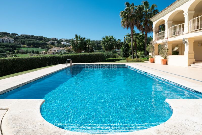 Foto c20105f2-7545-4735-92ad-cb7db6fd2493. Casa amb calefacció aparcament piscina a puerto de Sotogrande-la marina Sotogrande
