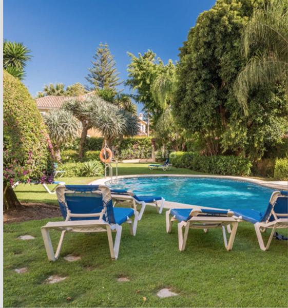 Foto 0d472373-094c-47f8-b2b9-4b96970f019c. Dachwohnung mit parking pool in Guadalmina Alta Marbella