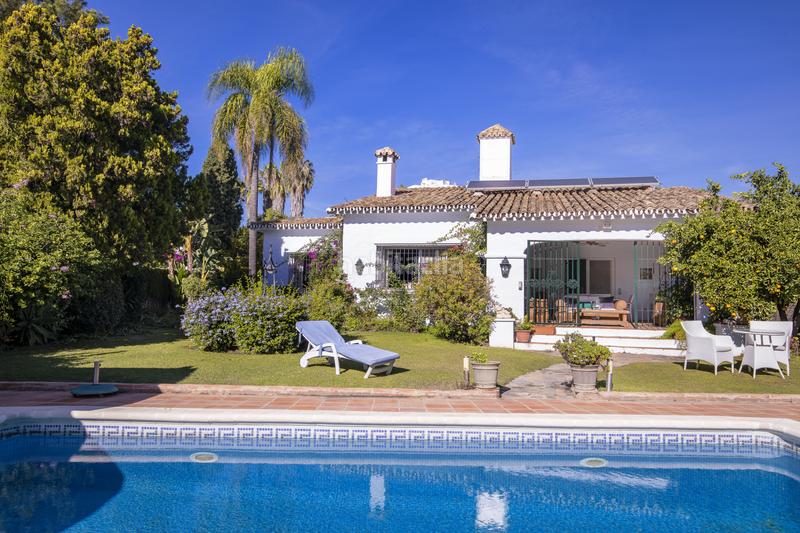 Foto 841b7abe-84b5-4637-b1d4-72b881775f0a. Casa amb aparcament piscina a Guadalmina Alta Marbella