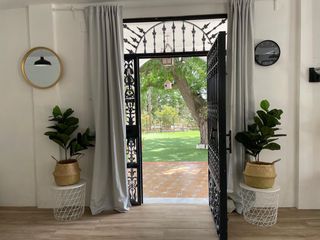 Bauernhof in Puente Genil. Encantadora, amplia casa de campo, 7 dormitorios, 5 baños, en la